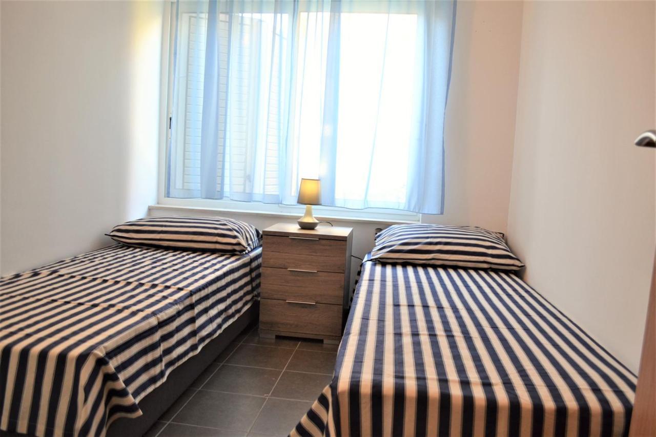 Apartment Daniela Srima Dış mekan fotoğraf